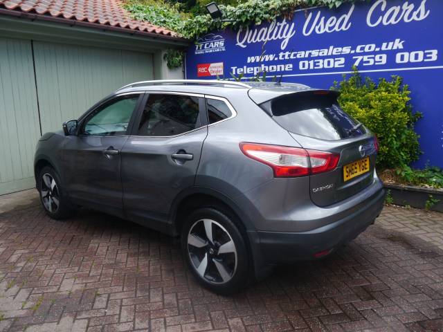 2015 Nissan Qashqai 1.2 DiG-T N-Tec+ 5dr