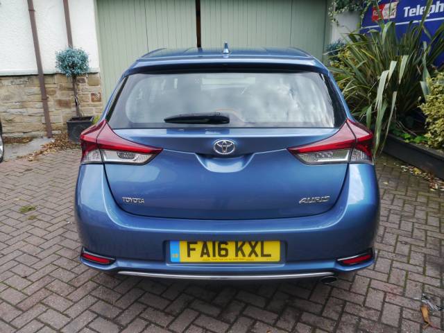 2016 Toyota Auris 1.6 D-4D Business Edition 5dr