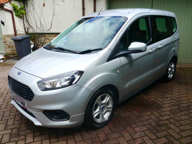 2019 Ford Tourneo-courier 1.0 EcoBoost Zetec AWAITING V5