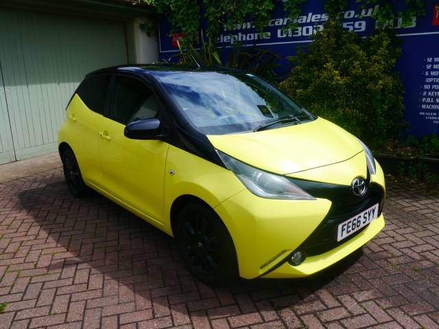 Toyota Aygo 1.0 VVT-i X-Cite 3 5dr Hatchback Petrol Yellow