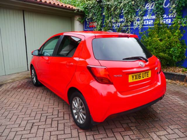 2016 Toyota Yaris 1.33 VVT-i Icon 5dr